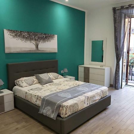 Dormire A Napoli Centro Holiday House Casa Vacanza Екстер'єр фото