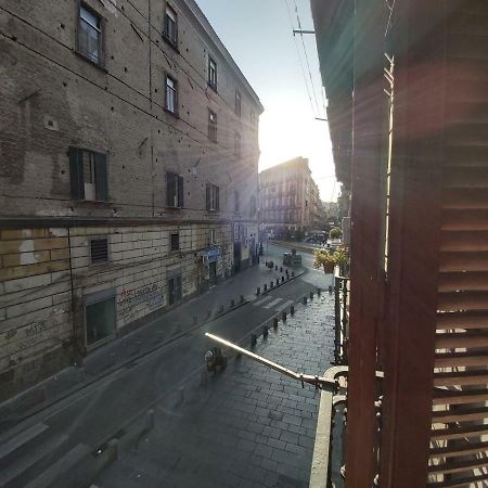 Dormire A Napoli Centro Holiday House Casa Vacanza Екстер'єр фото