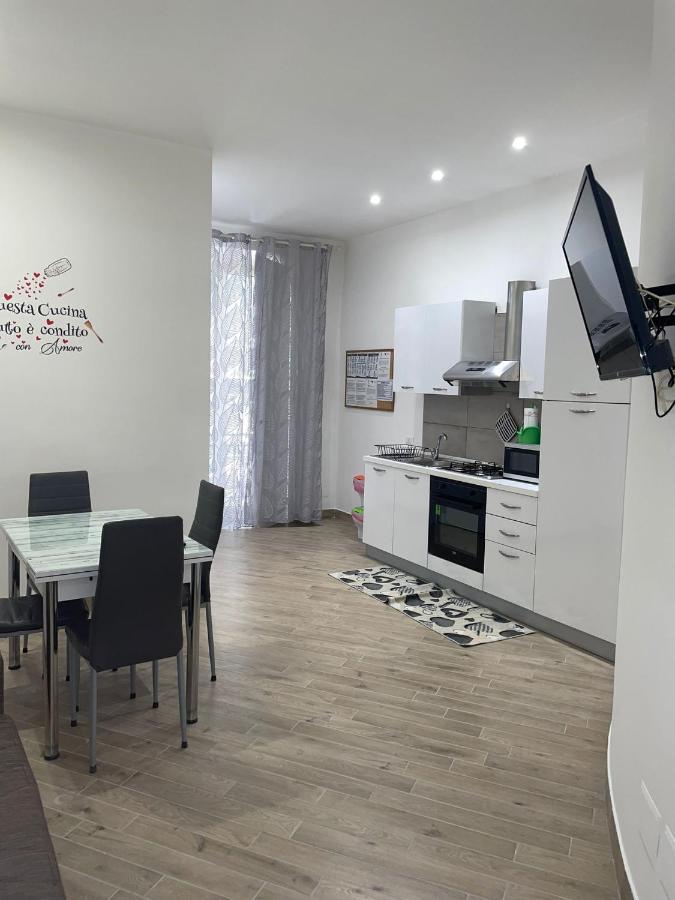 Dormire A Napoli Centro Holiday House Casa Vacanza Екстер'єр фото