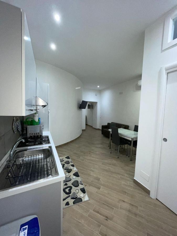 Dormire A Napoli Centro Holiday House Casa Vacanza Екстер'єр фото