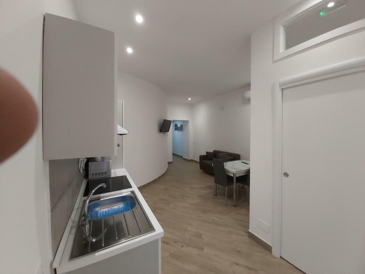 Dormire A Napoli Centro Holiday House Casa Vacanza Екстер'єр фото